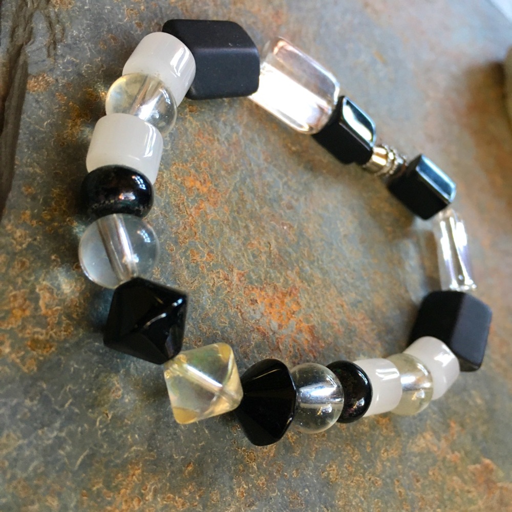 🐾 Sale 🐾 2 for $10 sale black white shades and shapes glass bracelet